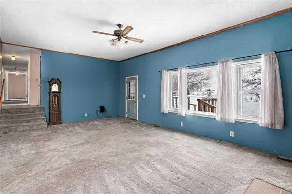1121 NW Waldo RD, Amity, MO 64422