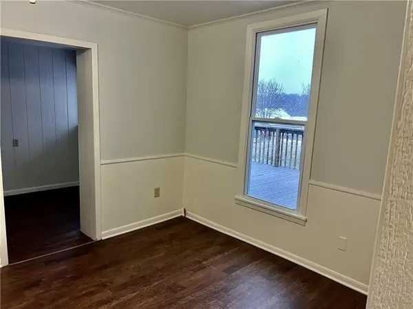 304 E Forest ST, Harrisonville, MO 64701