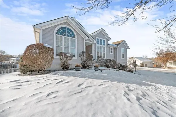 1529 NW 50th ST, Blue Springs, MO 64015