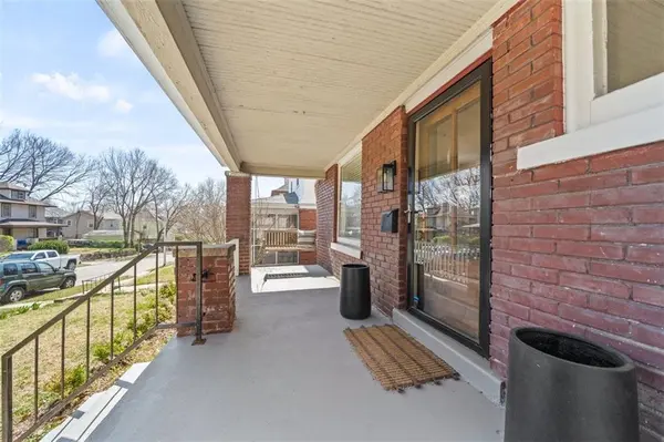 4326 CHARLOTTE ST, Kansas City, MO 64110