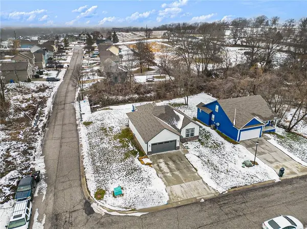 3228 N 114th ST, Kansas City, KS 66109