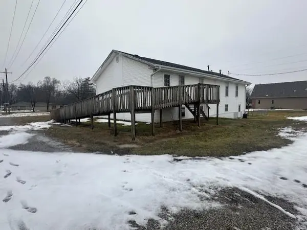 202 Lovers LN, Cameron, MO 64429