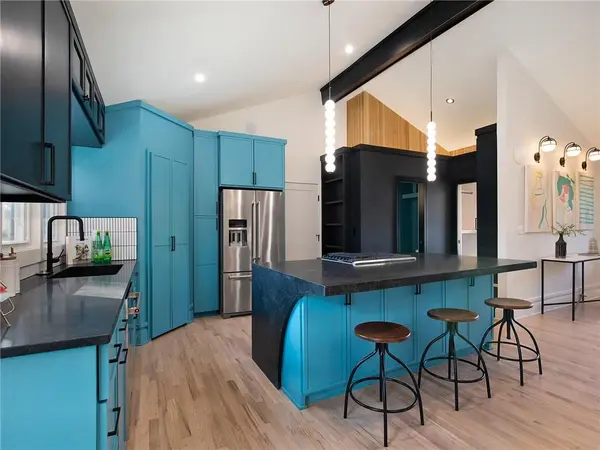 3507 W 79 ST Prairie Village, KS 66208