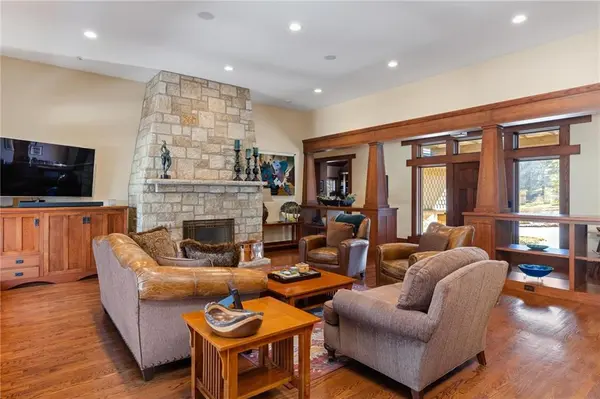 3632 Buck Brush CT, Lawrence, KS 66049