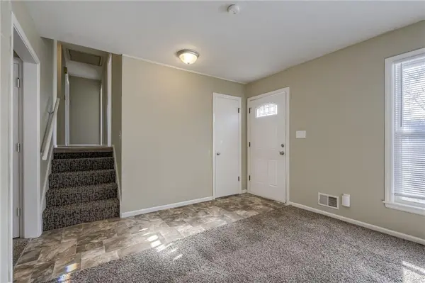 7620 E 100th ST, Kansas City, MO 64134