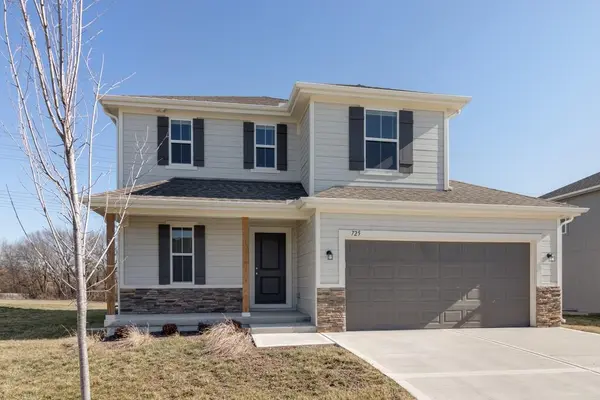 725 Shane LN, Belton, MO 64012