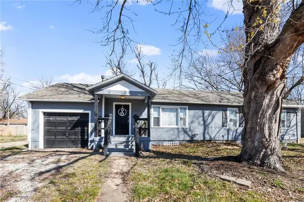 316 E Mill ST, Osawatomie, KS 66064