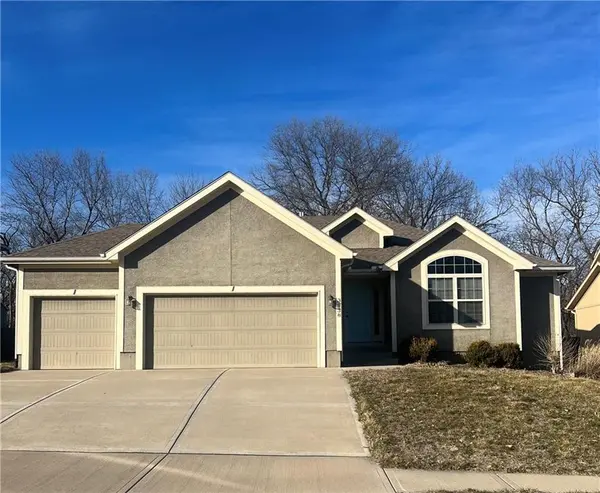3938 NW 97th ST, Kansas City, MO 64154