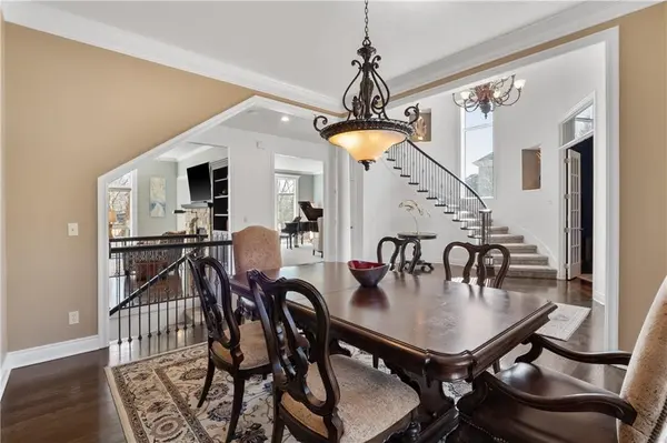 14713 Sherwood ST, Leawood, KS 66224
