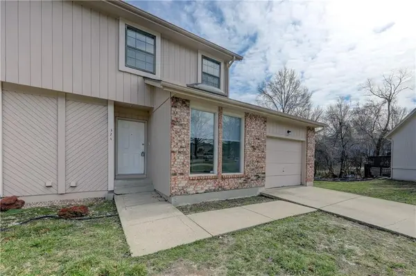 309-324 NE Cedar CT, Blue Springs, MO 64014