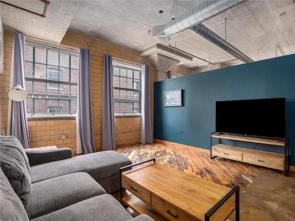 2029 Wyandotte ST #211, Kansas City, MO 64108