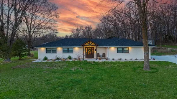 7403 W Farm Road 168 N/A, Republic, MO 65738