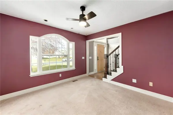 10305 N Virginia AVE, Kansas City, MO 64155