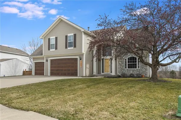 10305 N Virginia AVE, Kansas City, MO 64155