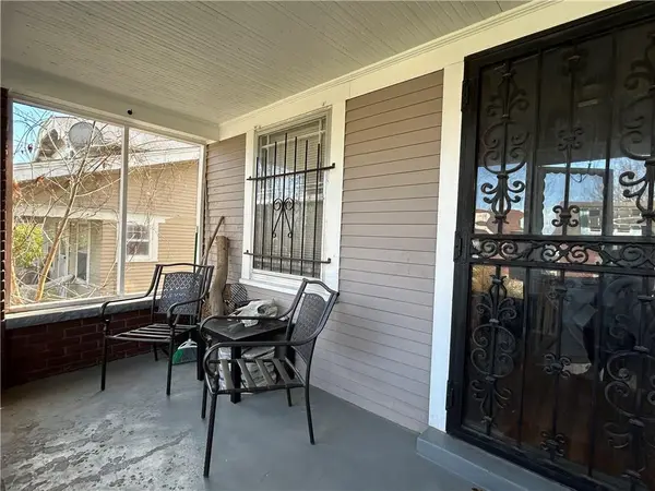 4132 College AVE, Kansas City, MO 64130