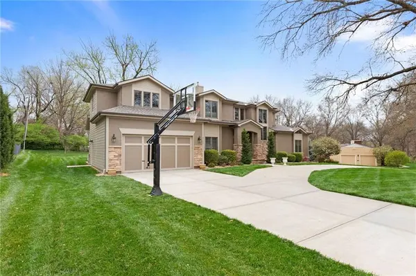 9743 Sagamore RD, Leawood, KS 66206