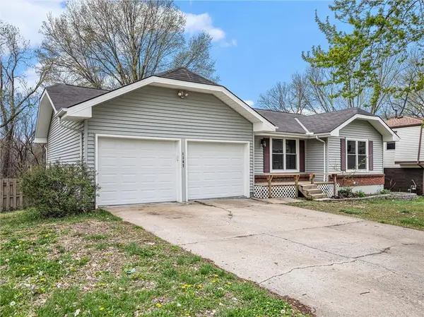 1307 NW 64th TER, Kansas City, MO 64118