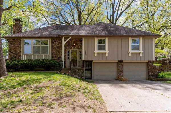 12007 E 60th TER, Kansas City, MO 64133