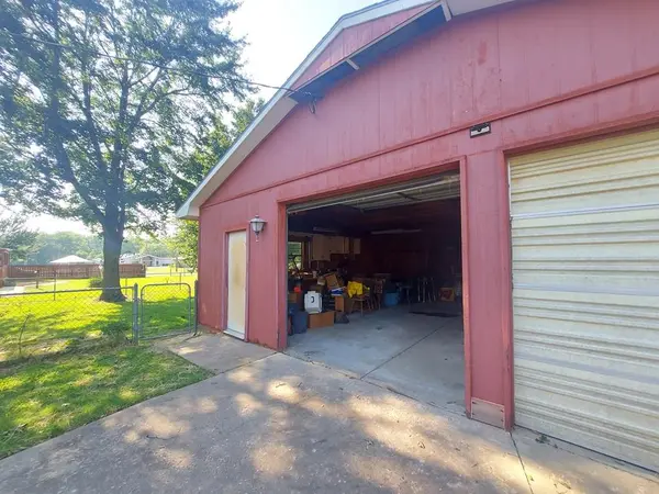 2206 W 1st N/A, Coffeyville, KS 67337