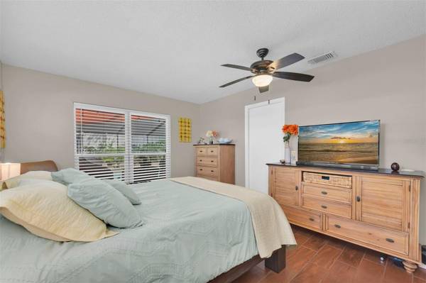207 AMESBURY CIR, Sun City Center, FL, 33573 photo 26