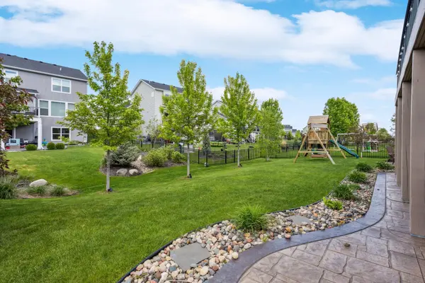 11686 32nd ST N, Lake Elmo, MN 55042