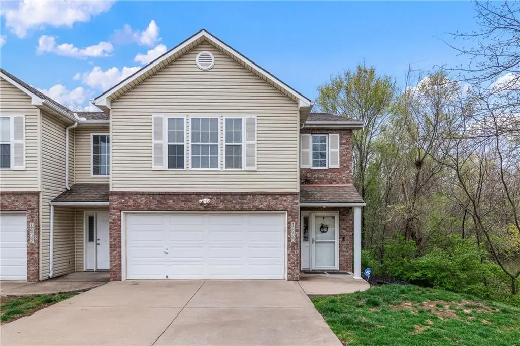 1600 NW Jordan CT, Blue Springs, MO 64015