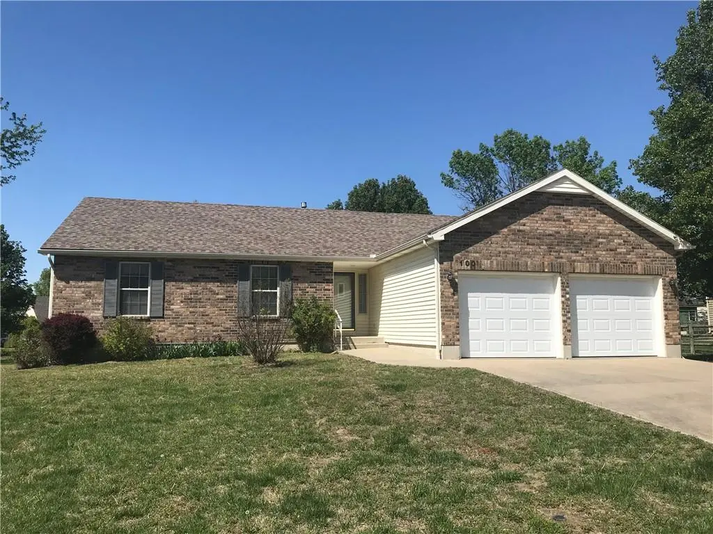 100 E 8th ST, Adrian, MO 64720