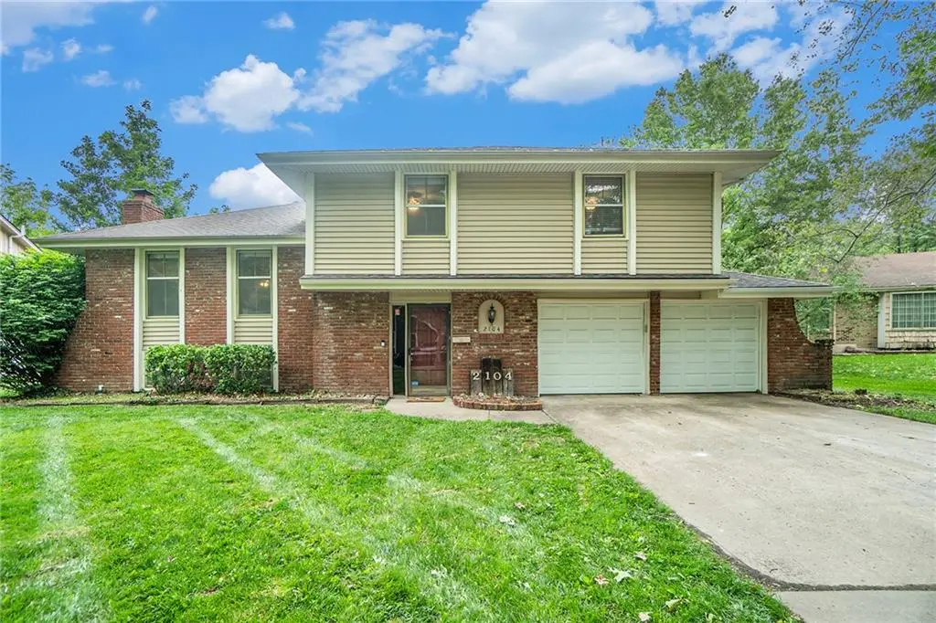 2104 NE 69th TER, Gladstone, MO 64118