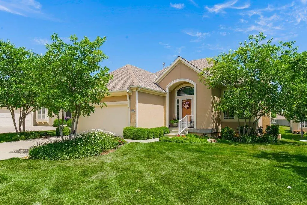 14108 W 117th ST, Olathe, KS 66062