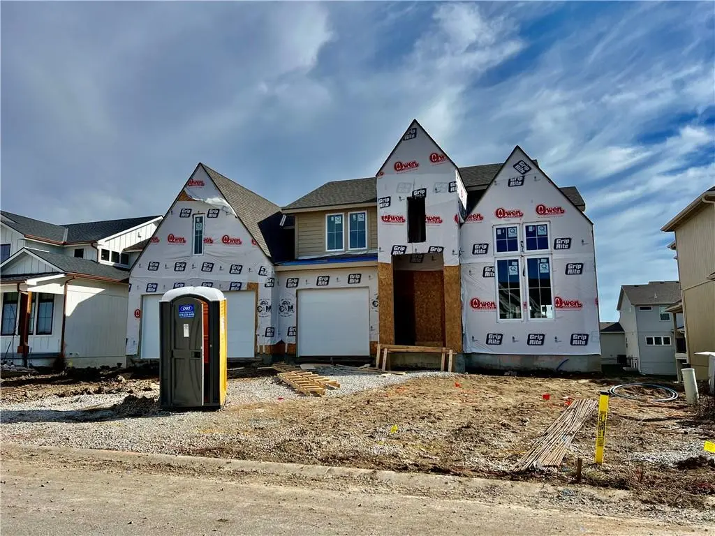 7635 N Sycamore AVE, Kansas City, MO 64157