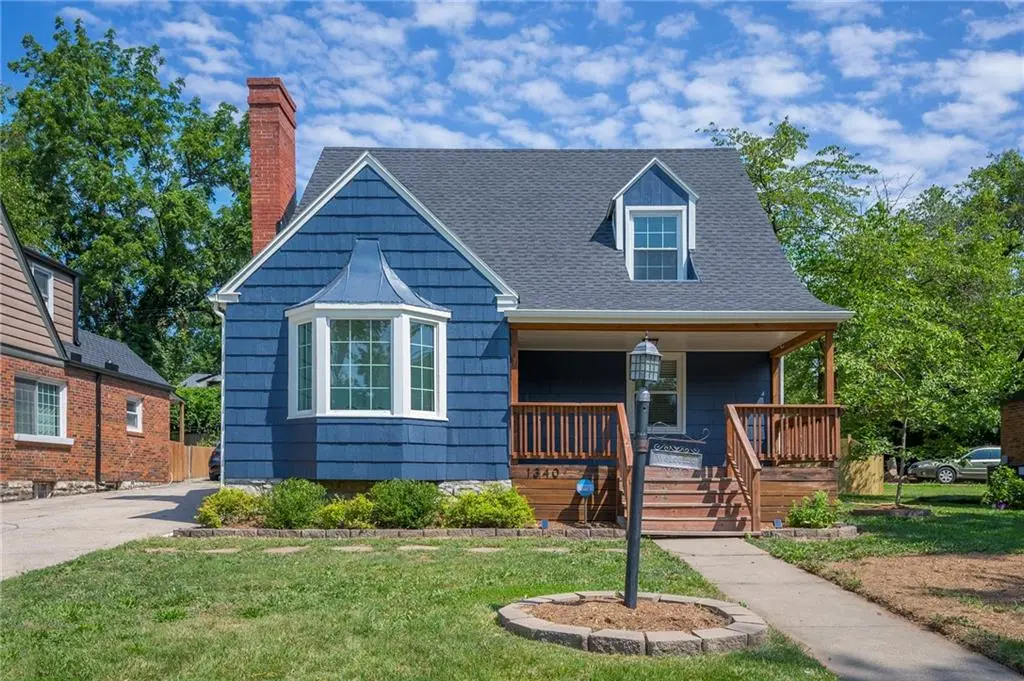 1340 E 76th ST, Kansas City, MO 64131