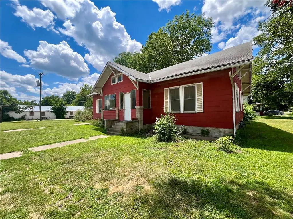 120 N Liberty ST, Cherryvale, KS 67335