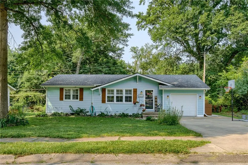 520 Belmont ST, Liberty, MO 64068