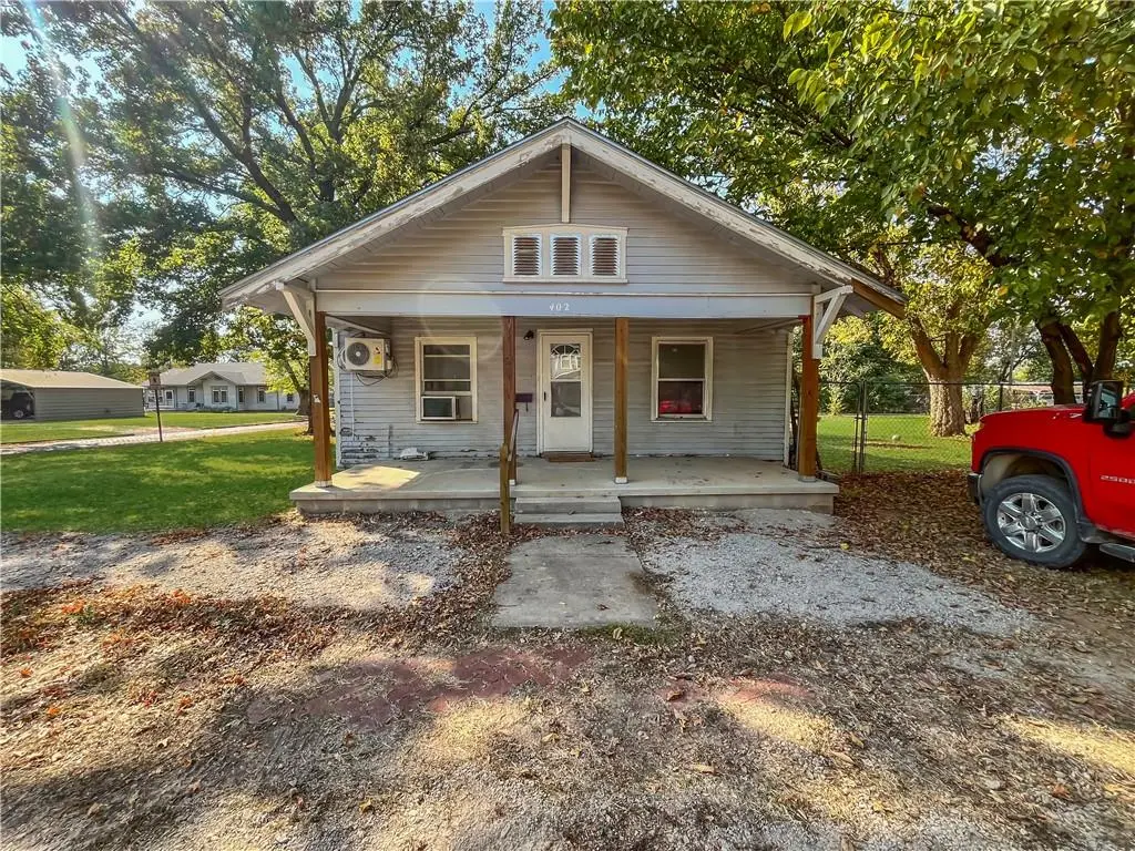 402 N Labette ST, Cherryvale, KS 67335