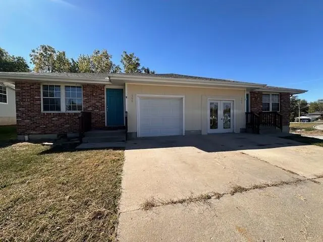 504-510 S Orange ST, Cameron, MO 64429