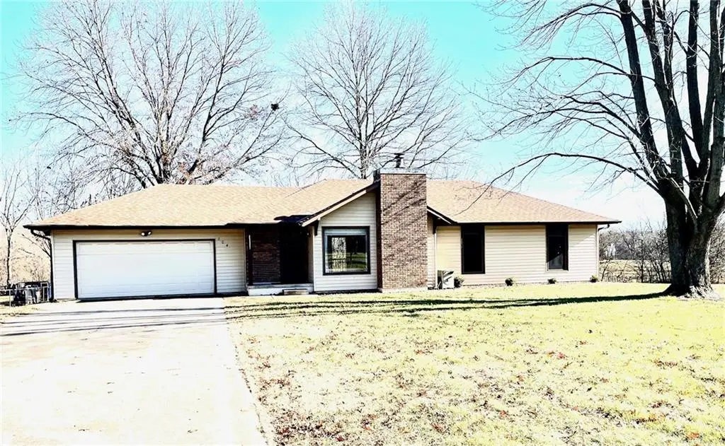 204 Stayton DR, Clinton, MO 64735
