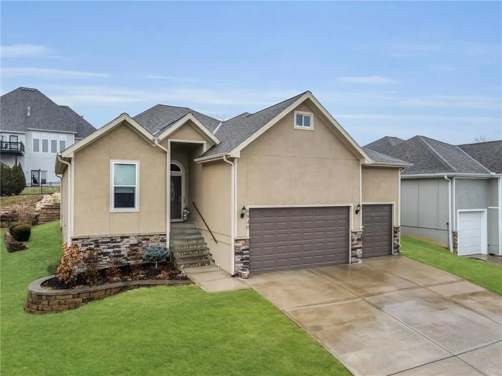 6940 N Denver AVE, Kansas City, MO 64119