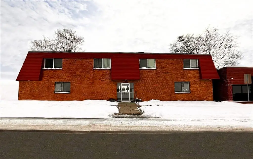 216 E 2nd ST, Bonner Springs, KS 66012