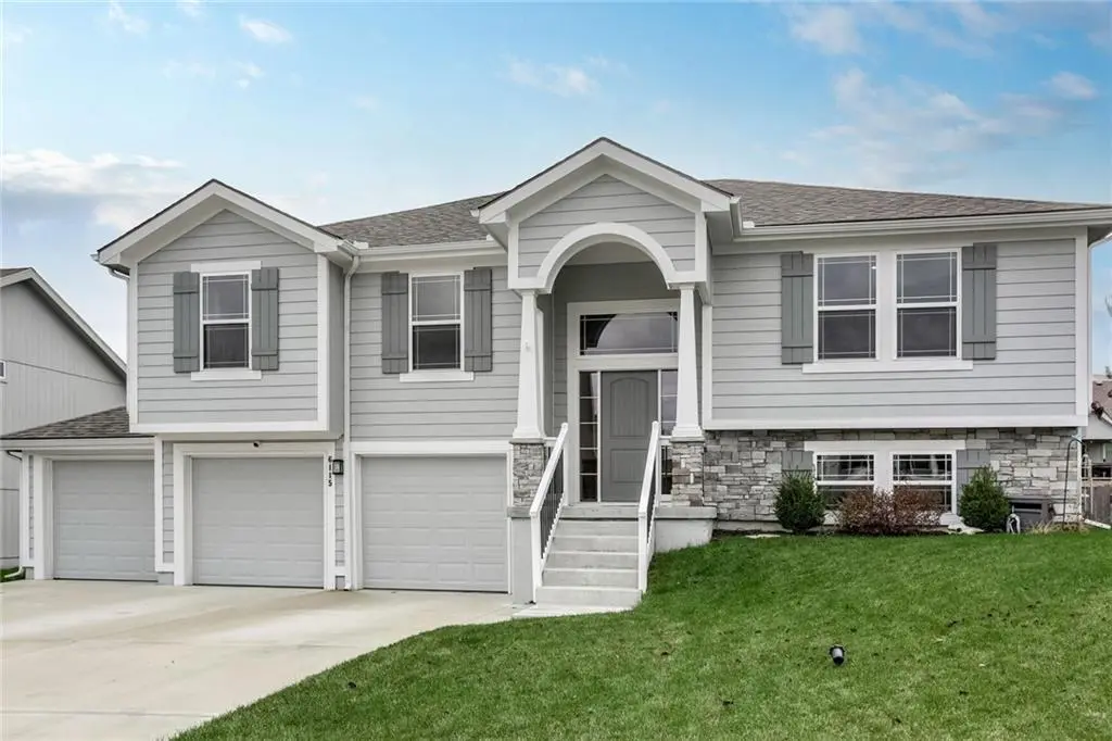 6115 NE 119th TER, Kansas City, MO 64156