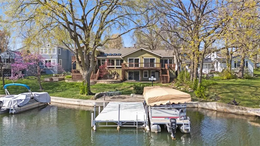 58 Dockside DR, Lake Tapawingo, MO 64015
