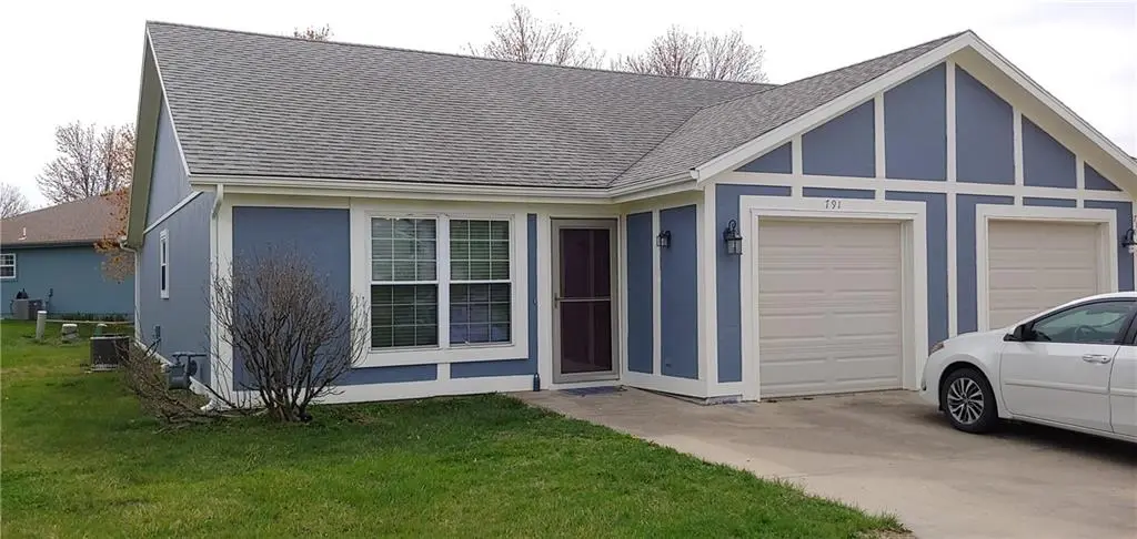791 E Pinewood ST, Gardner, KS 66030