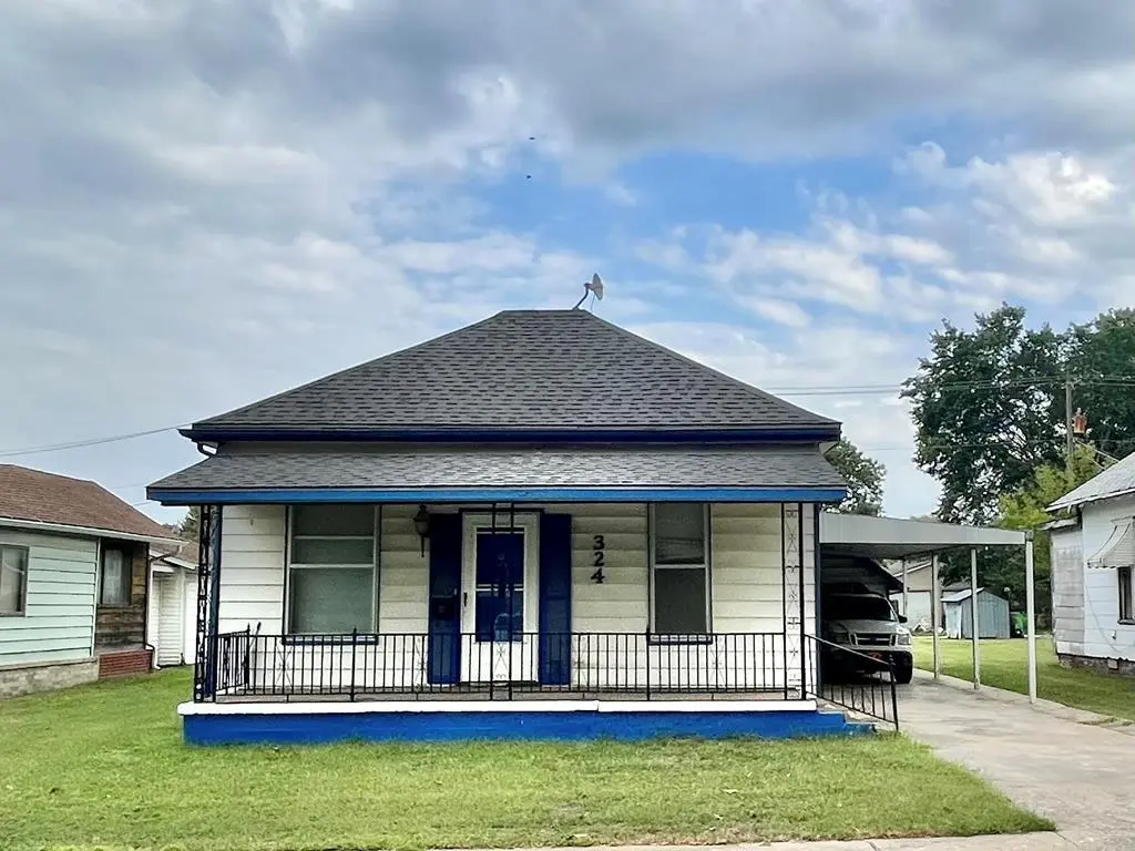 324 W 5th N/A, Cherryvale, KS 67335