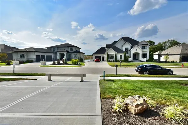 7721 N Donnelly AVE, Kansas City, MO 64158