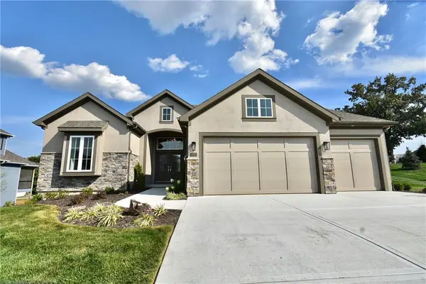 7721 N Donnelly AVE, Kansas City, MO 64158
