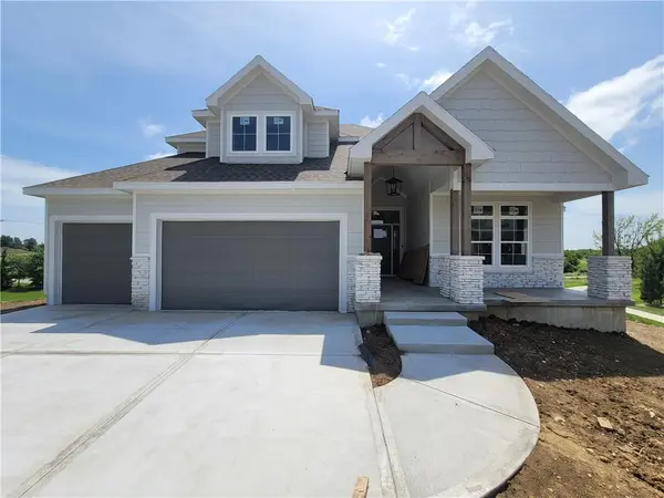 12527 W 182nd CT, Overland Park, KS 66013
