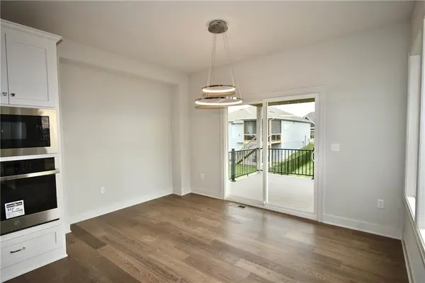 7631 N Sycamore AVE, Kansas City, MO 64158