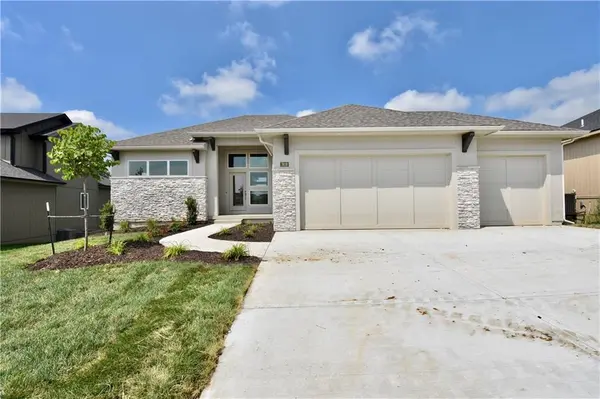 7616 N Sycamore AVE, Kansas City, MO 64158