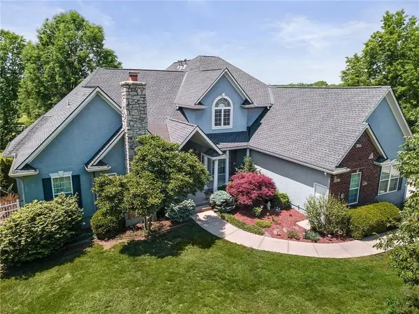 1910 SE Ranson RD, Lee's Summit, MO 64082