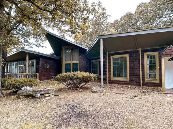 28355 Panorama RD, Warsaw, MO 65355