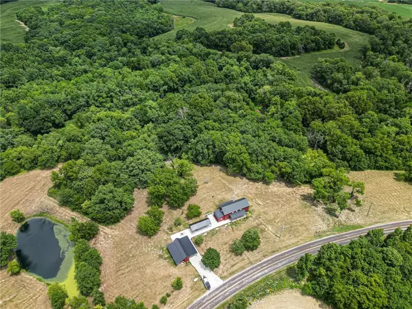 2890 DD HWY, Blackwater, MO 65322